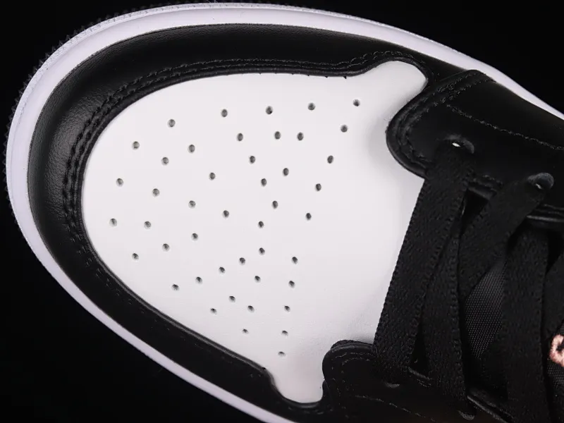 All categories Air Jordan Jordan series basketball shoes Air Jordan 1 Low Z version Air Jordan 1 Low AJ1 Joe 1 black and white laser cultural and leisure sports sneakers DQ2516-108